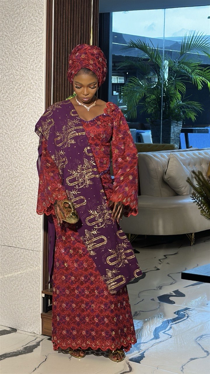 Olaitan — Professional makeup artist