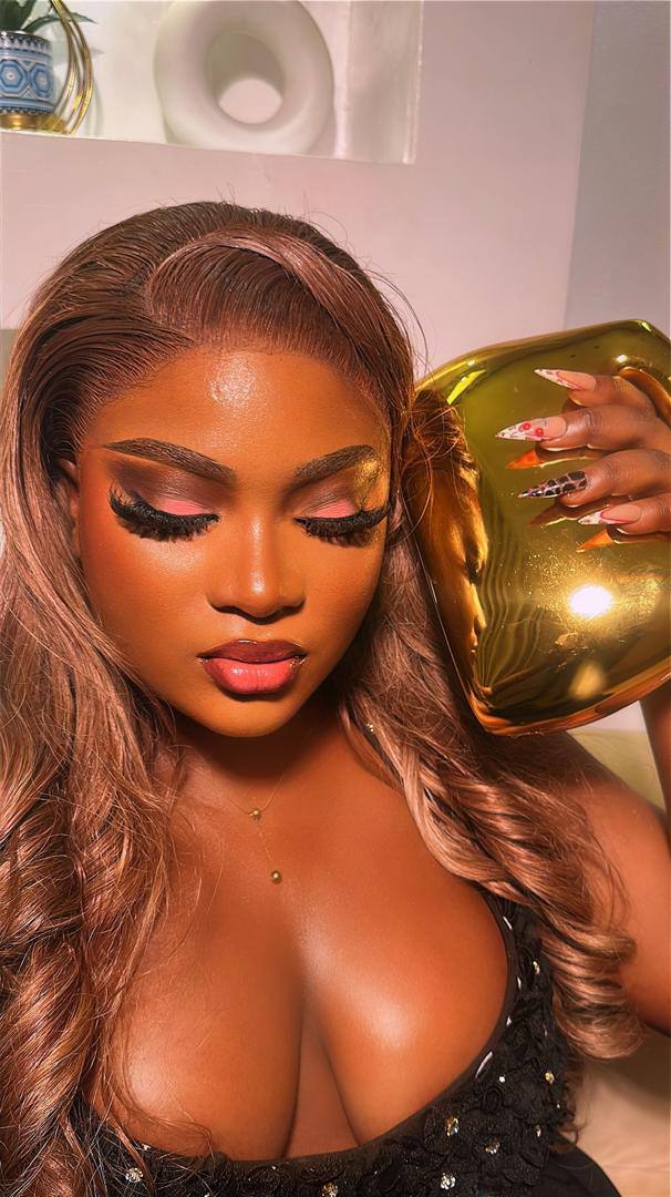 Simple glam makeup by Glam By Olaitan